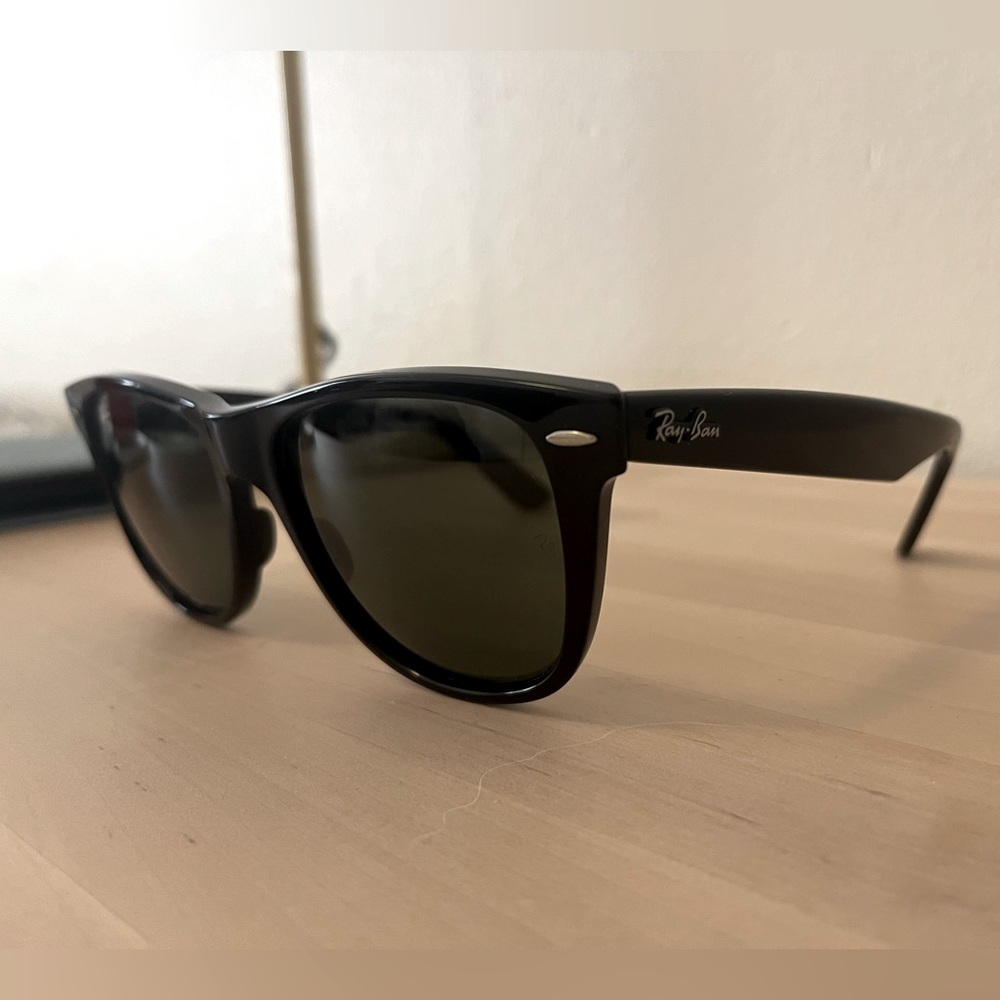 Ray Ban Wayfarer Classic Sunglasses